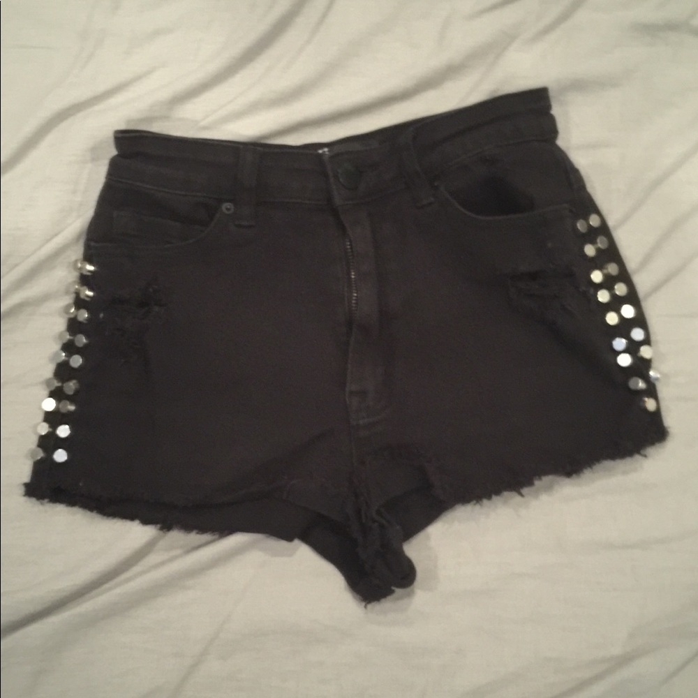BDG high rise black studs short. 85% new